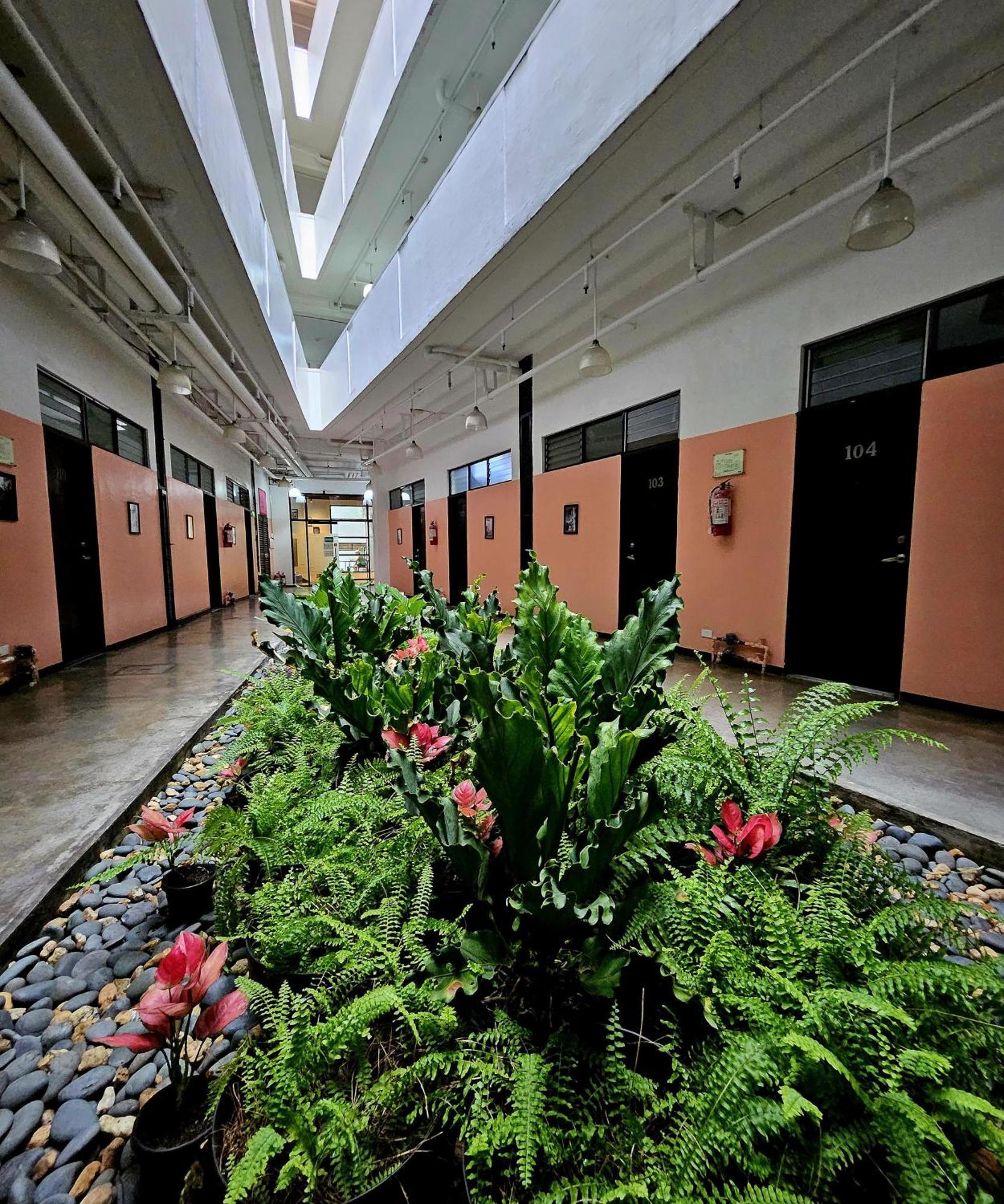Monchere Dormitory Manila Luaran gambar